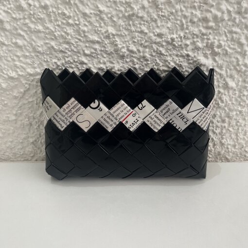 psaníčko černé s proužkem